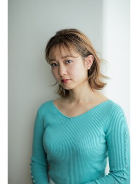 ヘアリラクゼーション クインズベリー(Hair Relaxation Queen's Berry) 切りっぱなしボブ