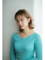 ヘアリラクゼーション クインズベリー(Hair Relaxation Queen's Berry) 切りっぱなしボブ