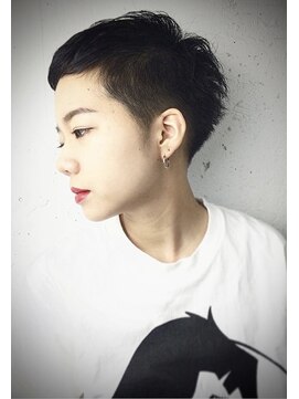 クリアオブヘアー リット(CLEAR of hair LiT) 黒髪刈り上げショート
