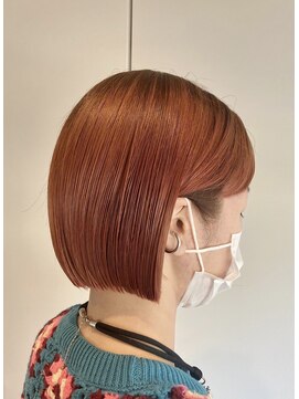 クールブ(Courbe) 切りっぱなしボブ×艶カラー