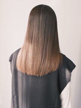 フィエル(fielu) 髪質改善酸性ストレート×【ISAO】