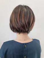 アヤラ オーガニックアンドスパ 東船橋店(AYALA) 【佐藤哲朗】白髪ぼかしハイライト×丸みショートレイヤー