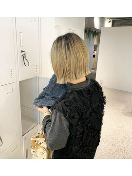 トヌコア ルア 下北沢店(TONUKOA RUA) 〈 bob × blond 〉
