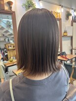 アイノベル(‘Inovel’)&nbsp;カット+ケアカラー+oggiottoトリートメント