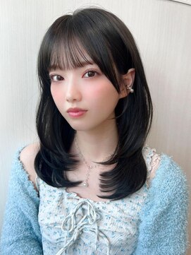 ラルユー 金山(LallYou) 20代に人気！顔周りの後れ毛がかわいいシャギーレイヤーロング