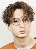 波巻きパーマツイストスパイラルパーマツーブロックメンズ黒髪