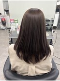 オリーブグレージュ　透明感　ハイライト　艶髪