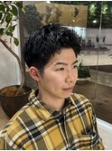 20代メンズショートヘア黒髪スパイキーショート