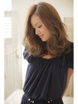 リー ヴィータ 上新庄(Lee Vita) 【Lee Vita】☆トップにボリューム！小顔ミディアムヘア☆