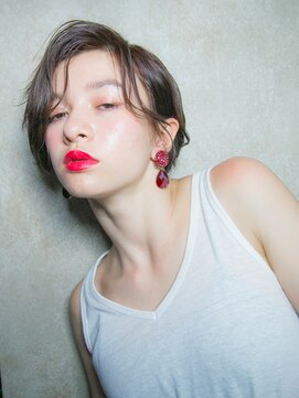 リリアン 青山(relian) 30代・40代大人可愛い小顔ミニマムボブサイド黒髪ブルージュ