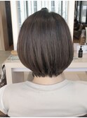ショートボブ
