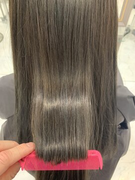 エスカーラ 表参道(THE ESCALA) @m_ayu/くびれヘア/タビラマユミ