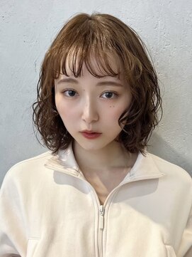 ノイ(noi) 顔周りレイヤーカットくびれヘアミルクティーベージュカラー