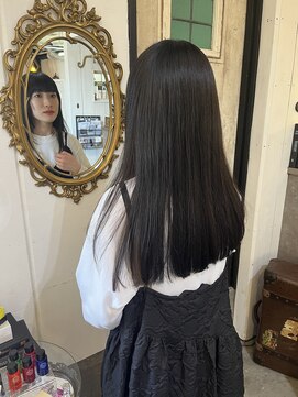 フルアヘッド(FULL A HEAD) 顔まわりレイヤーロング