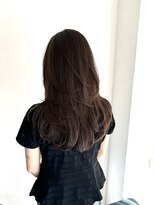 シェルパ(SHERPA)&nbsp;後ろ姿で魅せるレイヤーカット