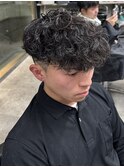 スパイラルパーマ黒髪スペインカールツーブロック眉毛