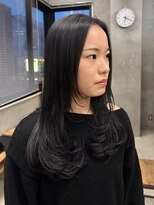 テトヘアー(teto hair) ミディアムレイヤー、ブルーブラック、ブリーチなし
