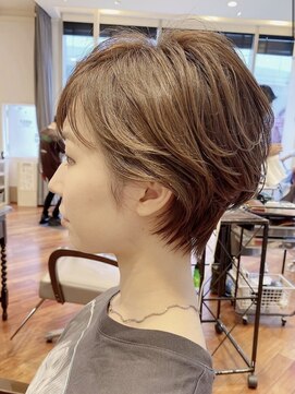 ビュートリアム 梅田(BEAUTRIUM) ショートヘア/ショートカット/ショートボブ/大阪/梅田/茶屋町/