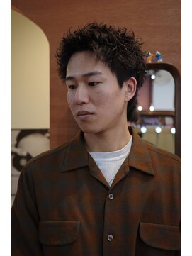 エディ(Edy) メンズツイストスパイラルパーマツイスパ眉毛カット外国人風岡山