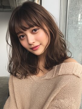 プラスエリマ 四日市(Plus Elima) ショートボブ×白髪ぼかし