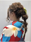 編みおろし玉ネギヘアー