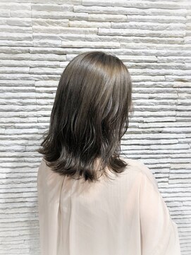 ビス リアン 川口店(Vis lien) グレージュ/オリーブ/くびれボブ/バレイヤージュ/トリートメント