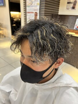 フォルテ 草薙店 波巻き　ハイライト　センターパート