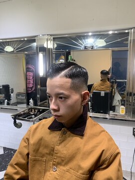 メリケンバーバーショップ フクオカ(MERICAN BARBERSHOP FUK) ハイライトマッシュパーマウルフアッシュブラック