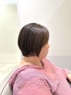 エレノア 枚方(Eleanor) 大人ショートボブ○山地