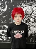 ビビッドレッド 赤髪 ショートヘア レイヤーショート