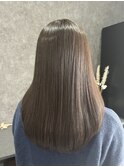 オリーブベージュ