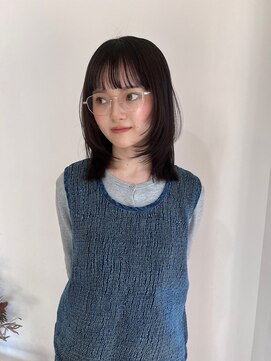 ムージー(moug) レイヤーカット/暗髪/韓国/広島/袋町