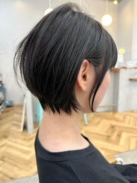 ロミー 本厚木(ROMMY.) 20代30代40代50代◎小顔ショートマニッシュ暗めカラー◎