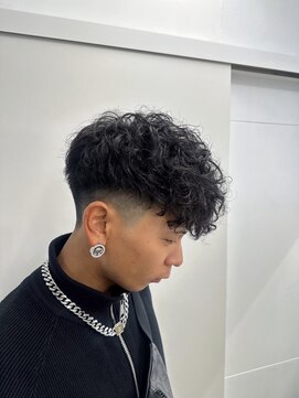 メンズサロン キング 心斎橋店(Men’s salon K!ng) ホワイトメッシュ/ツイスト/ツイスパ/パーマ/メンズ/眉毛/心斎橋