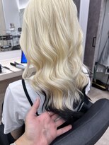 アルメリア 池袋(Arumeria)&nbsp;抜きっぱなし裾カラーケアブリーチレイヤーカット