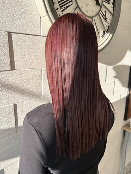 エトワ(Et toi)の写真/髪のダメージを抑えたブリーチを使用して美しい髪のままデザインを楽しめます♪今までにない艶感をぜひ―。