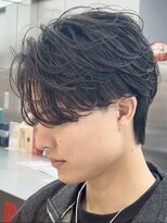 フィフス 大分(fifth)&nbsp;大分メンズパーマフェザーパーマセンターパートガイルヘアゆるめ