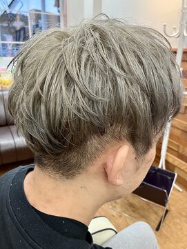 フリー(Free) ハイトーンカラーツーブロックショートシルバーカラー