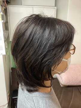 ユウビ(YUBI) 上品なミディアムレイヤー