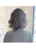 グラデーションシルバーアッシュボブ