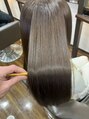 ル アンジュ&nbsp;カラーとストレート同時施術でもダメージレスで艶髪に。