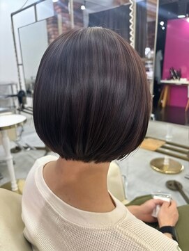 ケーツー 谷町(K-two) 丸みショートボブ