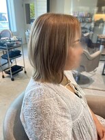 ルル カリス(lulu CHARIS)&nbsp;ホワイトミルクティー×レイヤーボブ