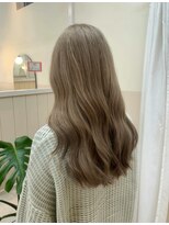 シダ(sida) 透明感抜群ミルクティーベージュ