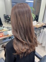 クラン 岡本(Chlan) ベージュカラー ゆるふわロング