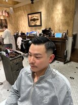 ルドローブラントオオサカ(LUDLOW BLUNT Osaka) 【LUDLOW BLUNT】フェードカット バーバーヘア サイドパート