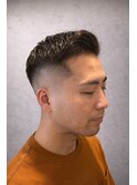爽やかさMAXのアップバング×高めフェード