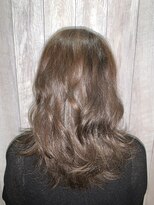 えほん美容室&nbsp;ゆるふわ巻き髪ミディアムスタイル♪