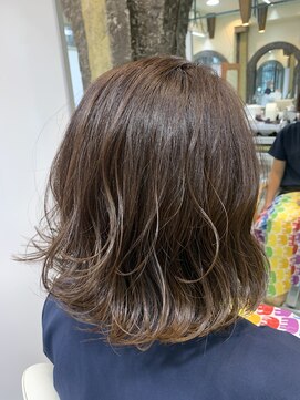 スタジオドーム(studio DOmE) 外ハネボブ/ミルクチョコレート/波巻き/エレガンス/30代/40代