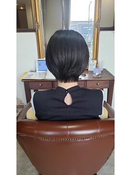 アドラーブル 女池店(adorable) 【ショート】【襟足スッキリ】【ナチュラル】